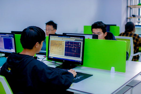 南京新華電腦專修學院好不好，到底怎么樣？