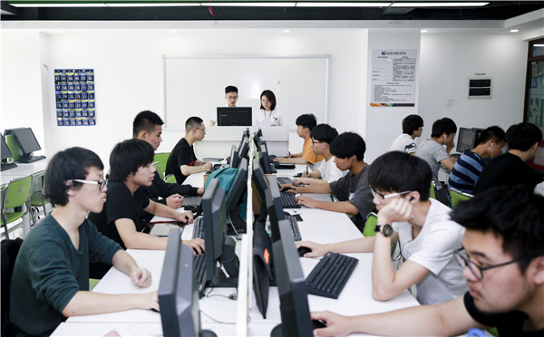 動漫游戲設(shè)計(jì)就業(yè)前景好嗎？薪資待遇怎么樣？