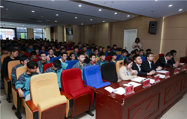 2019秋季新生階段課程結(jié)課答辯分享會(huì)圓滿落幕！