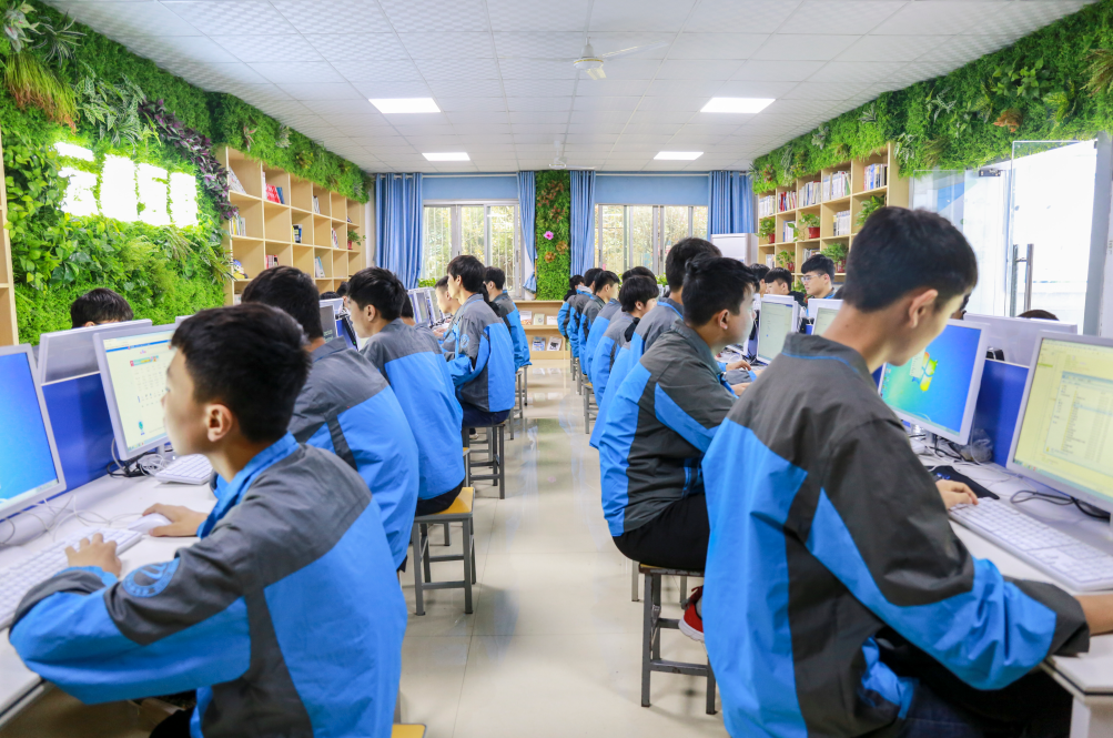 2019年全國(guó)教學(xué)改革創(chuàng)新大賽暨互聯(lián)網(wǎng)職業(yè)技能大賽即將火熱開賽