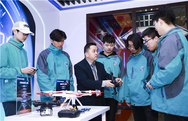 2020高考填報志愿選什么<a href=http://njxh.cn target=_blank class=infotextkey>專業(yè)</a>好？互聯(lián)網(wǎng)行業(yè)占大頭！