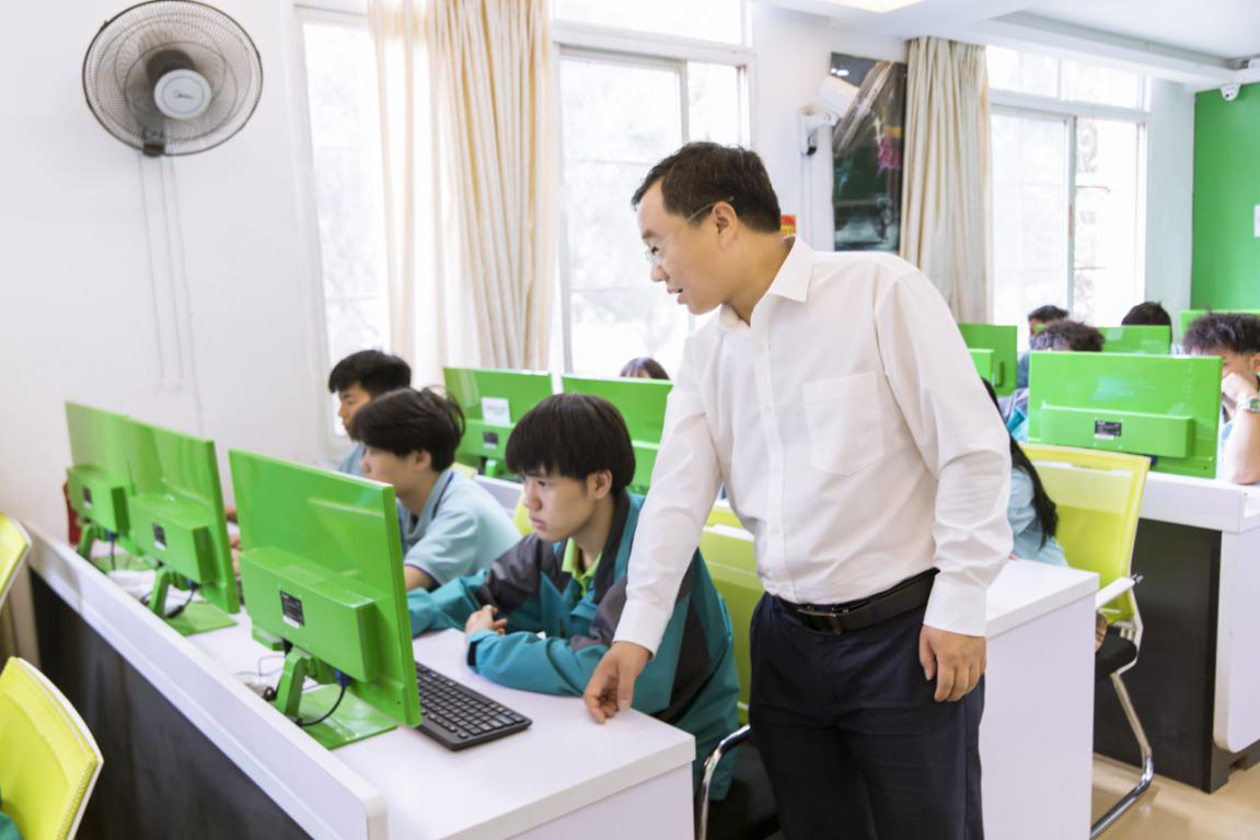 <a href=http://njxh.cn target=_blank class=infotextkey>專業(yè)</a>榜樣 | 砥礪前行 時代風向！