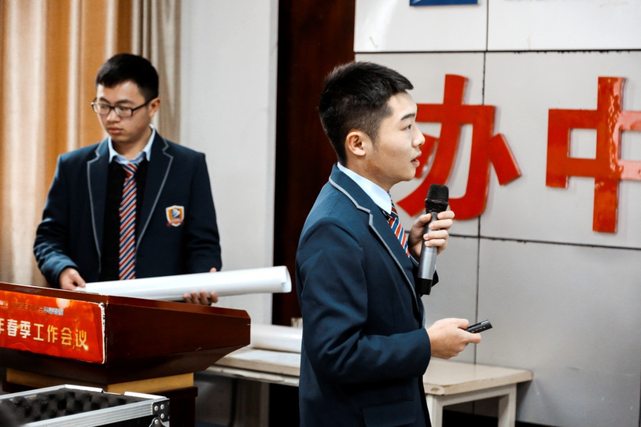 肩負(fù)職教強(qiáng)國重任，新華電腦學(xué)校升級“五項(xiàng)能力”培養(yǎng)互聯(lián)網(wǎng)高技能人才！