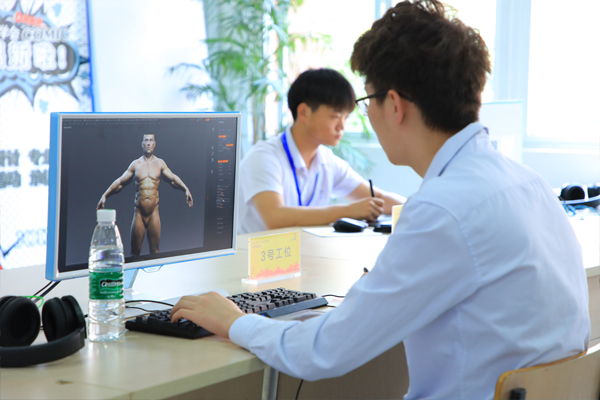 屢創(chuàng)新高！2021年新華學子薪資盤點