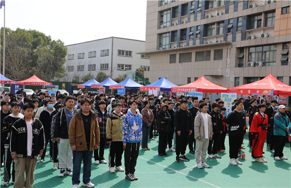 追光有“你”，歡迎“新”上人 南京新華電腦專修學(xué)校2024年春季社團招新大會順利收官