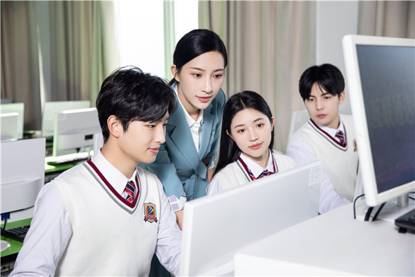 考不上<a href=http://njxh.cn target=_blank class=infotextkey>高中</a>，女生學什么好？