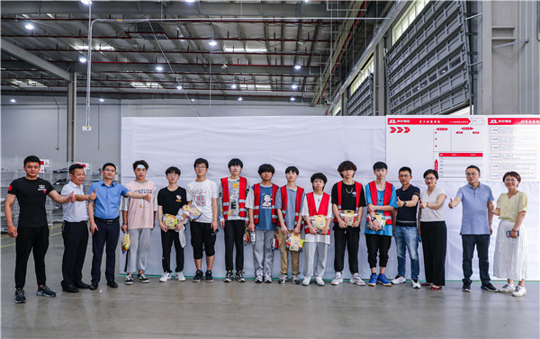 實習正當時，慰問暖人心 ——南京新華電腦專修學院慰問京東618項目實習生
