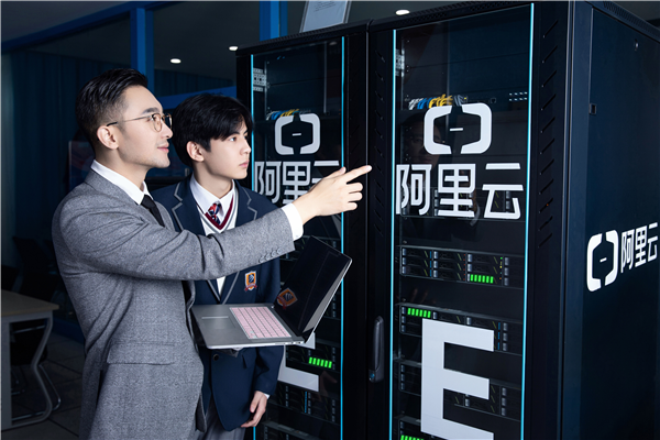 這類(lèi)人才吃香了，新華帶你了解新職教法下的教育紅利
