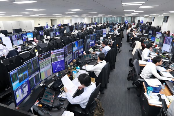 2024年大學(xué)生就業(yè)難題凸顯，技能培訓(xùn)成再就業(yè)新路徑！