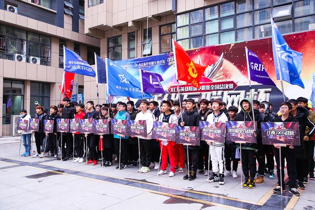 理實結合，新華學子展現專業(yè)電競風采！